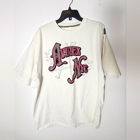 Avirex NYC Vintage White T-Shirt with Red Graphic Mens XL *see Hole - Picture 1 of 9
